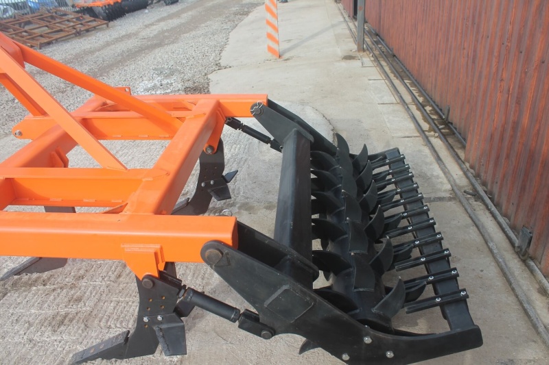 Плуг чизельный ПЧН-1,6 с зубчатым катком купить в Ставрополе – «БДН-АгроКубань», 9