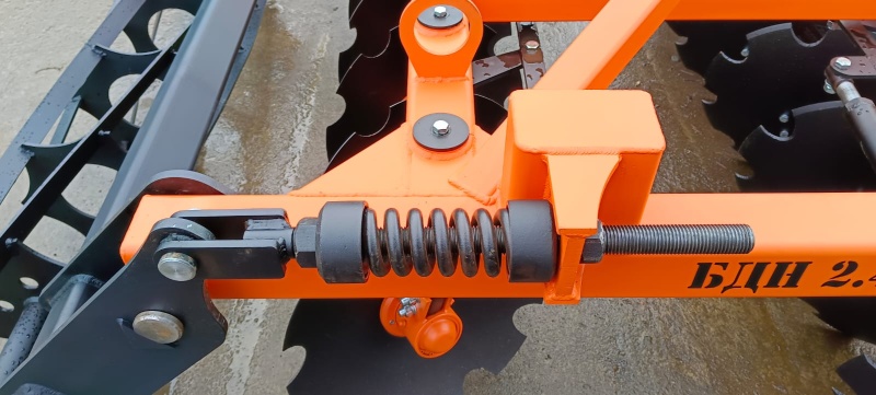 Борона дисковая навесная БДН 2,4х2Н с амортизаторами катка, 14 рабочих органов купить в Ставрополе – «БДН-АгроКубань», 6