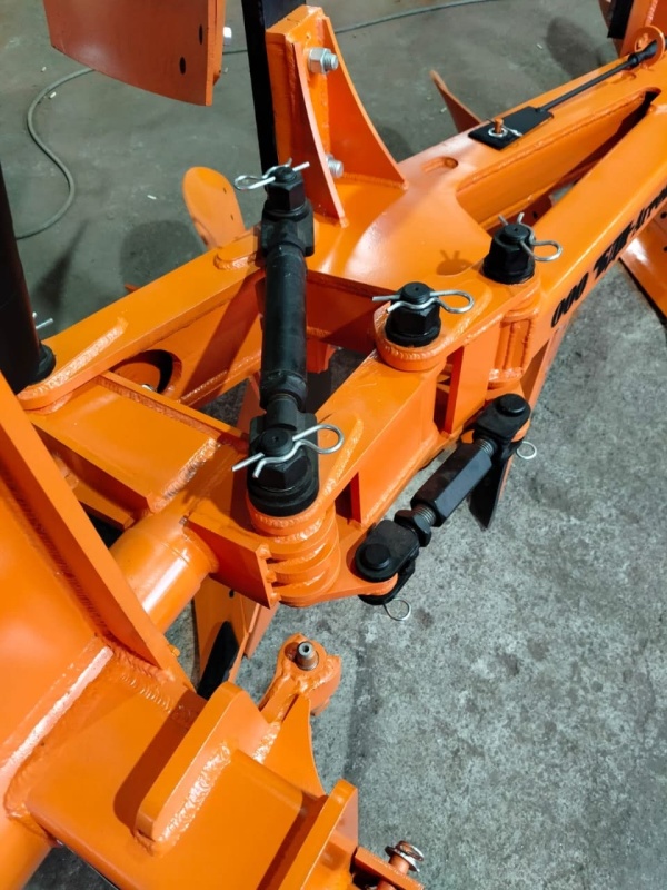 Плуг навесной оборотный 3/35+1 купить в Ставрополе – «БДН-АгроКубань», 5