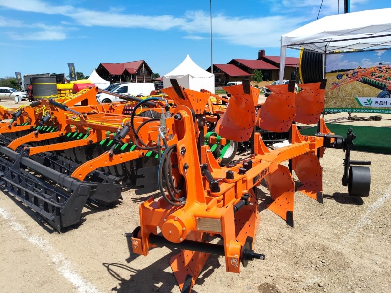 Плуг навесной оборотный 3/35+1 купить в Ставрополе – «БДН-АгроКубань», 6