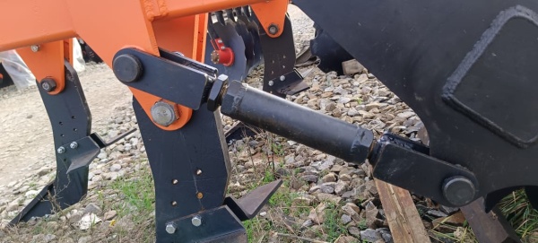 Плуг чизельный ПЧН 1,6 с планчатым катком купить в Ставрополе – «БДН-АгроКубань», 3