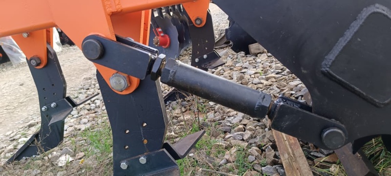 Плуг чизельный ПЧН 1,6 с планчатым катком купить в Ставрополе – «БДН-АгроКубань», 3