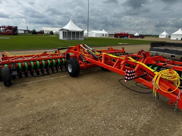 Лущильник мульчировщик дисковый прицепной «АВРОРА» ЛД-8Л (евро-складывание) ЛАФЕТ купить в Ставрополе – «БДН-АгроКубань», 2