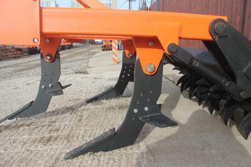 Плуг чизельный ПЧН-1,6 с зубчатым катком купить в Ставрополе – «БДН-АгроКубань», 11