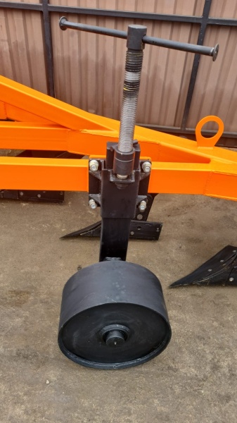 Плуг отвальный ПЛН 3-35 (3 корпуса) купить в Ставрополе – «БДН-АгроКубань», 4